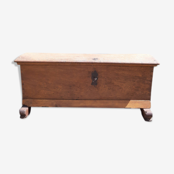 Oak wedding chest, XIXth century
