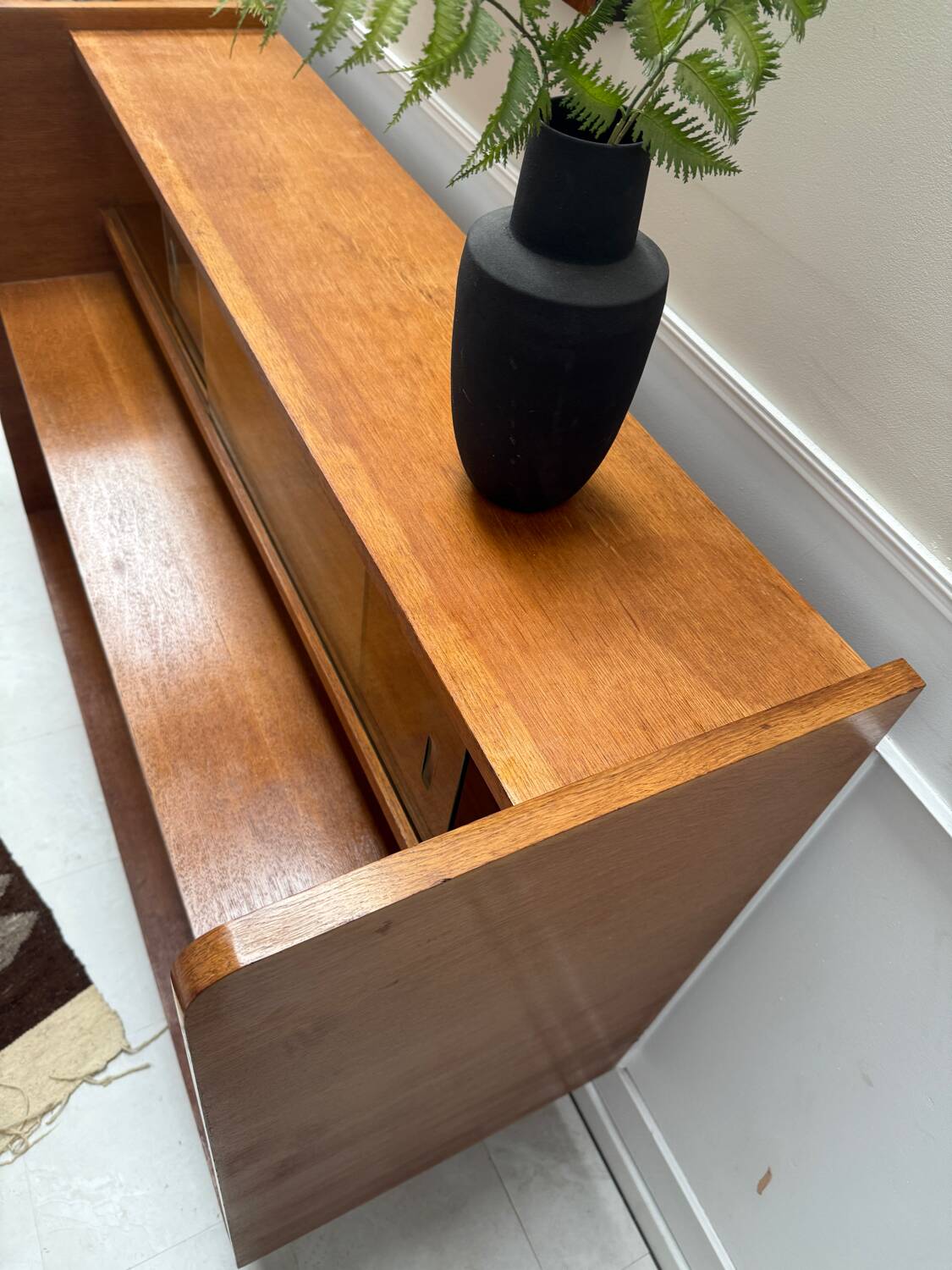 Vintage sideboard / buffet