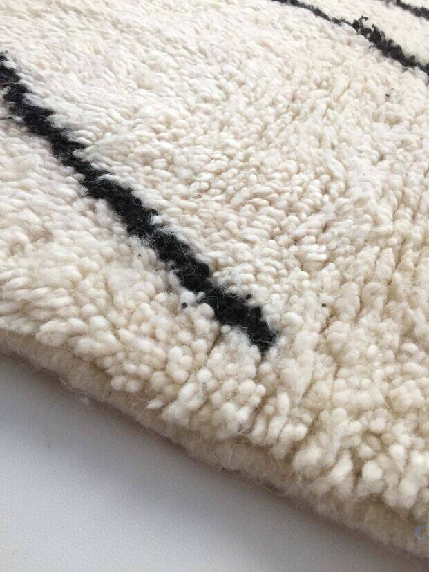 White Moroccan rug decorated size 250cmx150cm