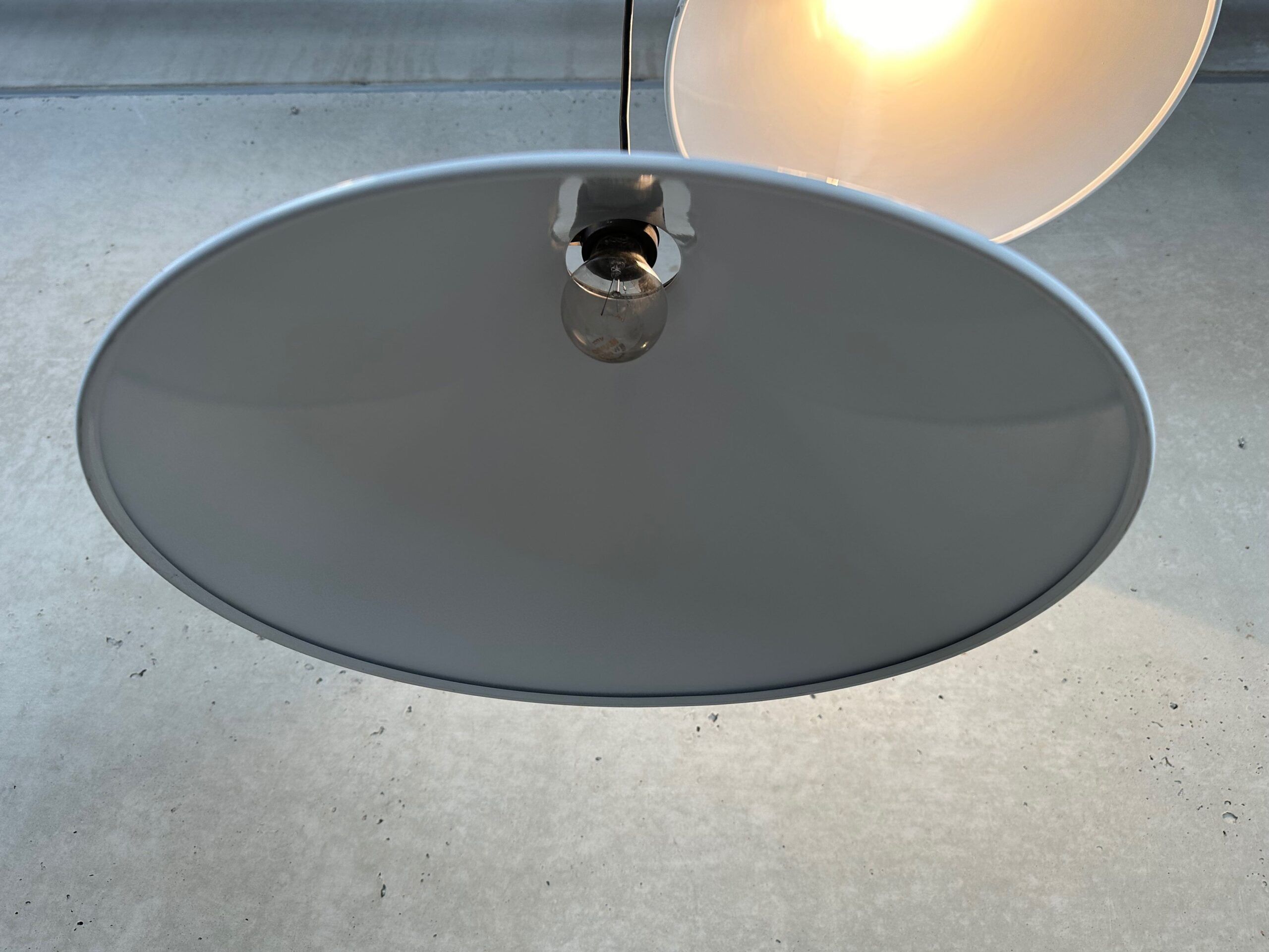 2x vintage white metal pendant lamps – 1980s