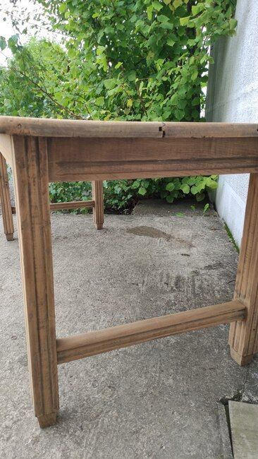 Farmhouse table