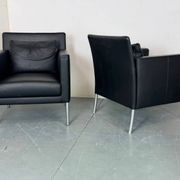 2 fauteuils de salon modernistes allemands en cuir noir et acier de Walter Knoll