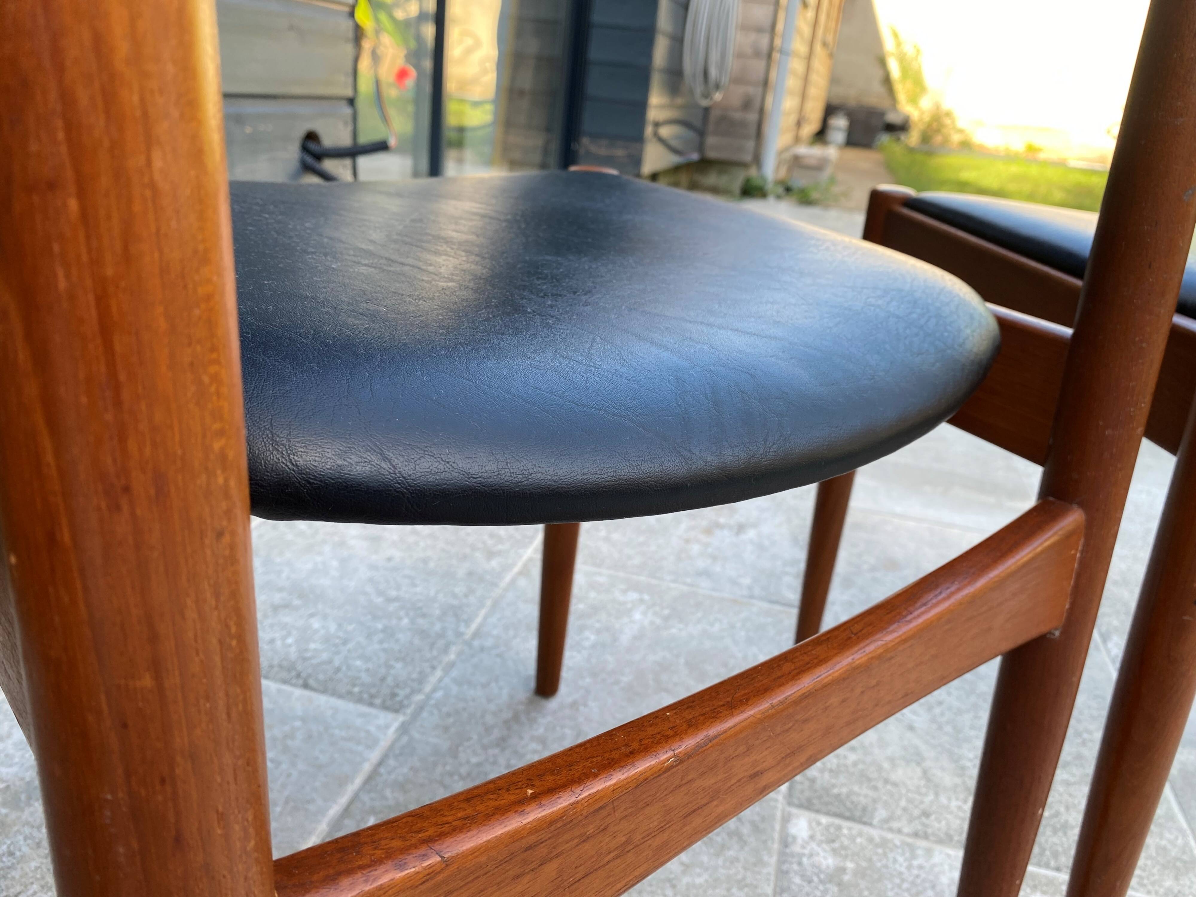 Set of 4 Scandinavian chairs by Johannes Andersen, Vamo Sonderborg, teak and imitation leather, 1960
