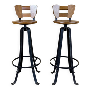 2 tabourets de bar des années 1950-1960 en fer et bois style brutalisme milieu de siècle