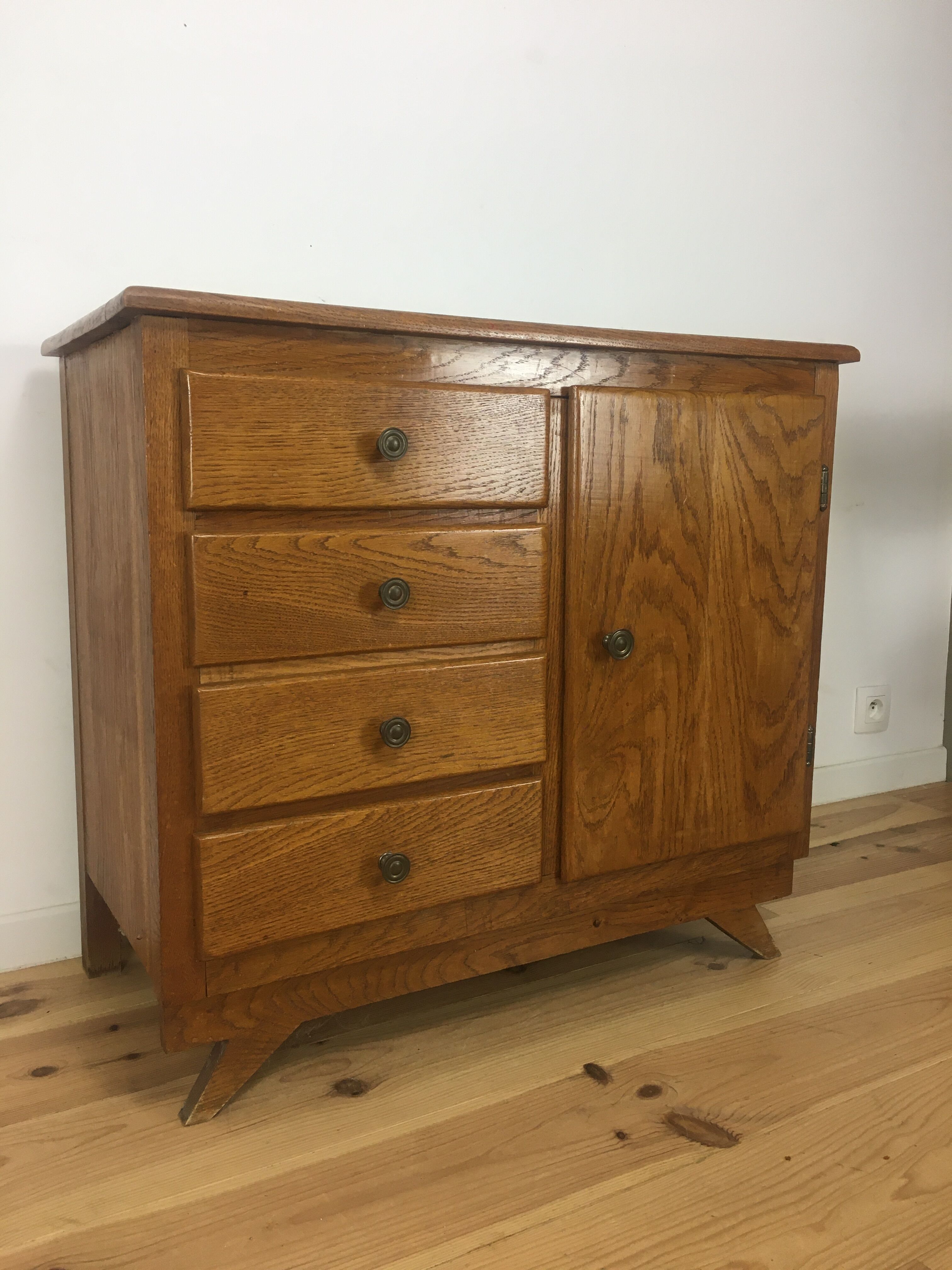 Dresser solid oak compass feet, 50s