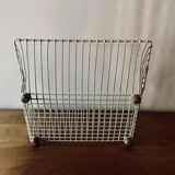 Old large metal basket/basket - laundry basket
