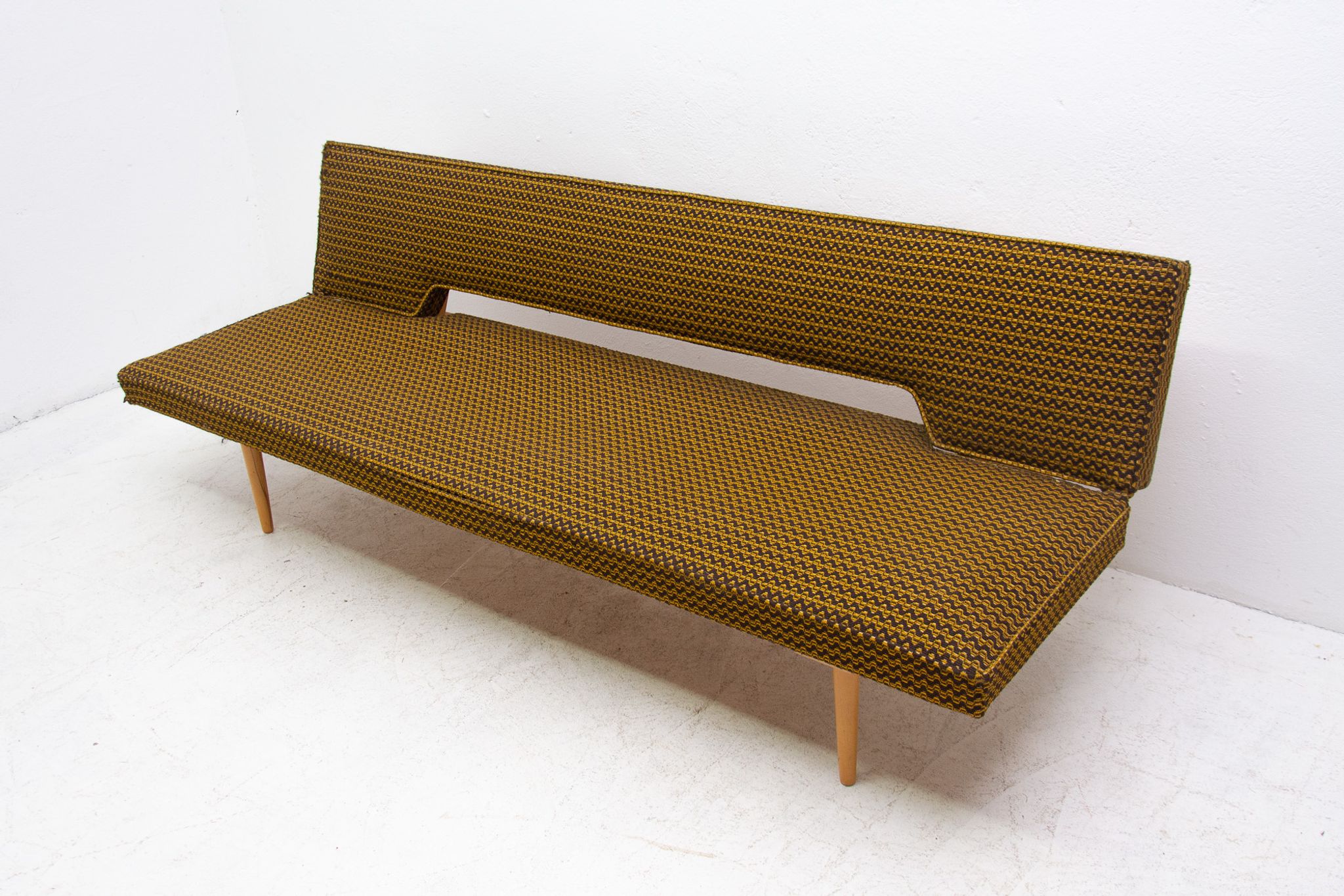 Canapé réglable du milieu du siècle par Miroslav Navrátil, années 1960, Tchécoslovaquie