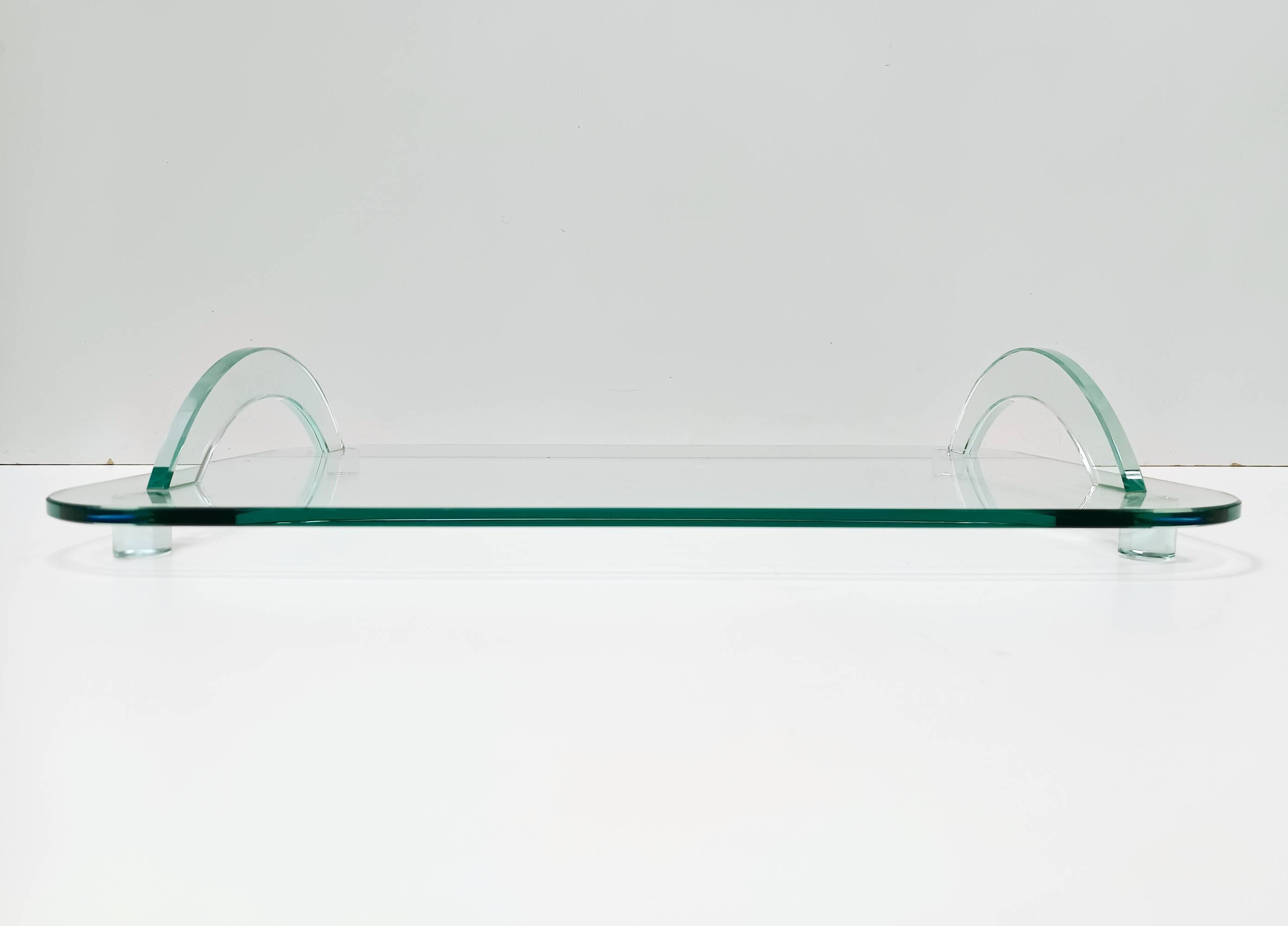 Plateau en verre transparent dans le style de Fontana Arte, Italie, années 1980.