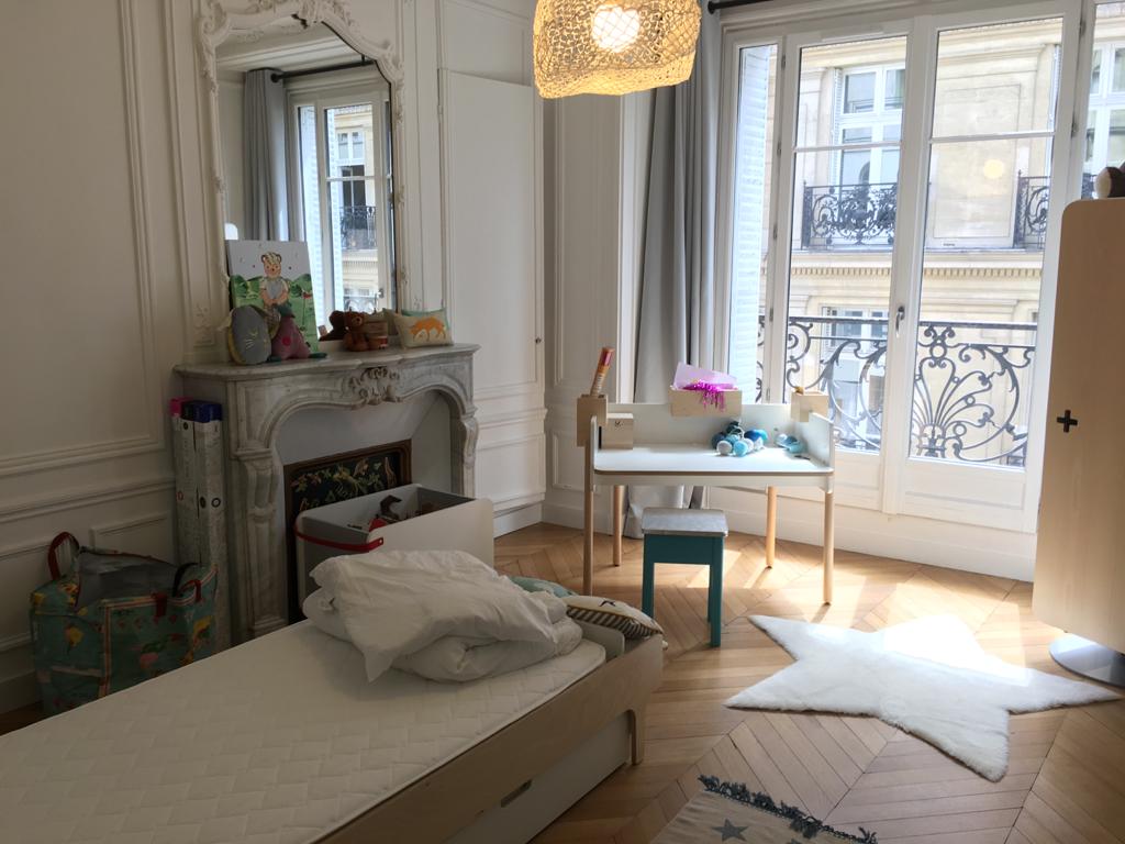 Nous Vendons Des Meubles Mail - Meuble Vitrine De ...