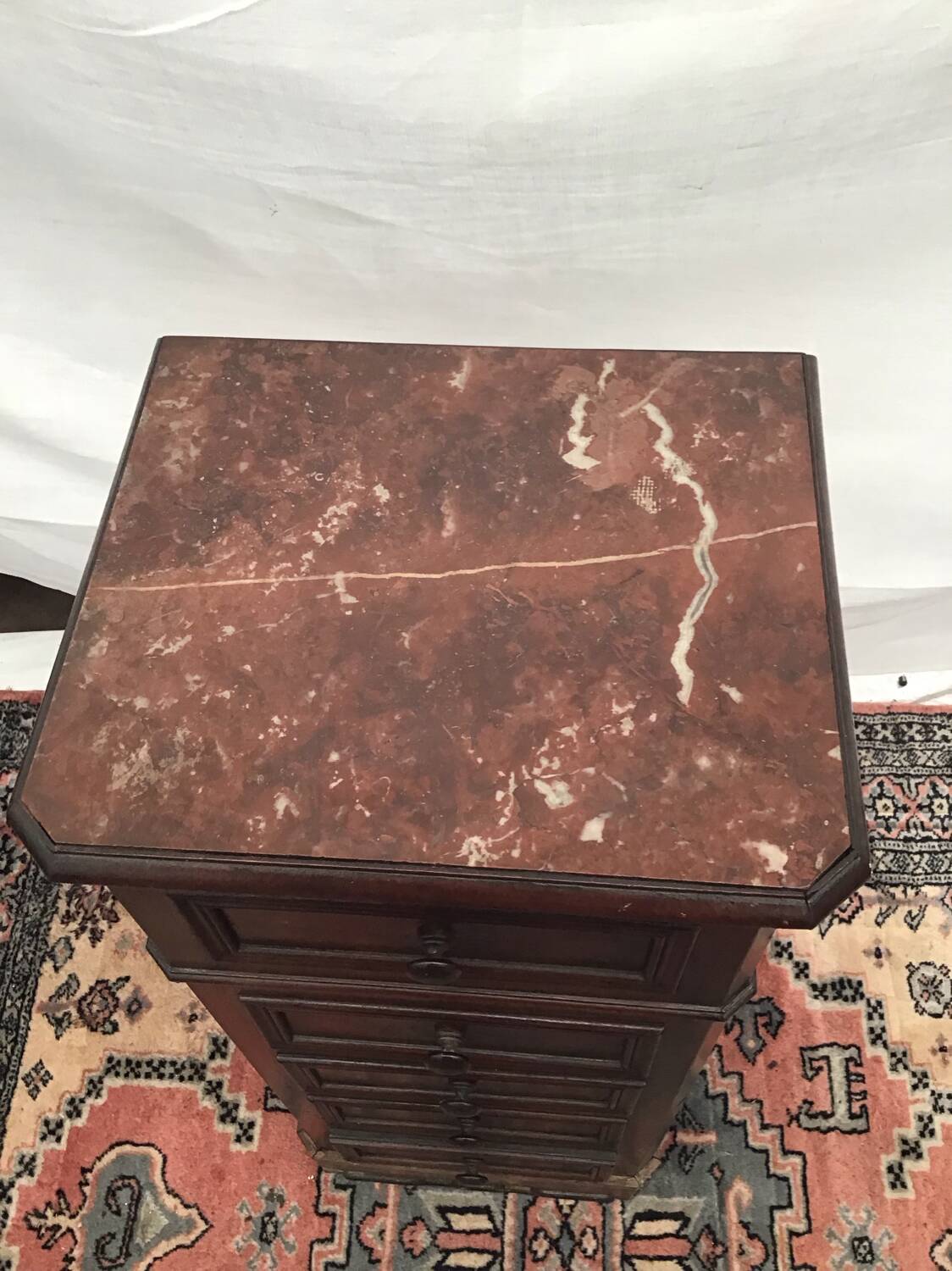 Nightstand chest of drawers