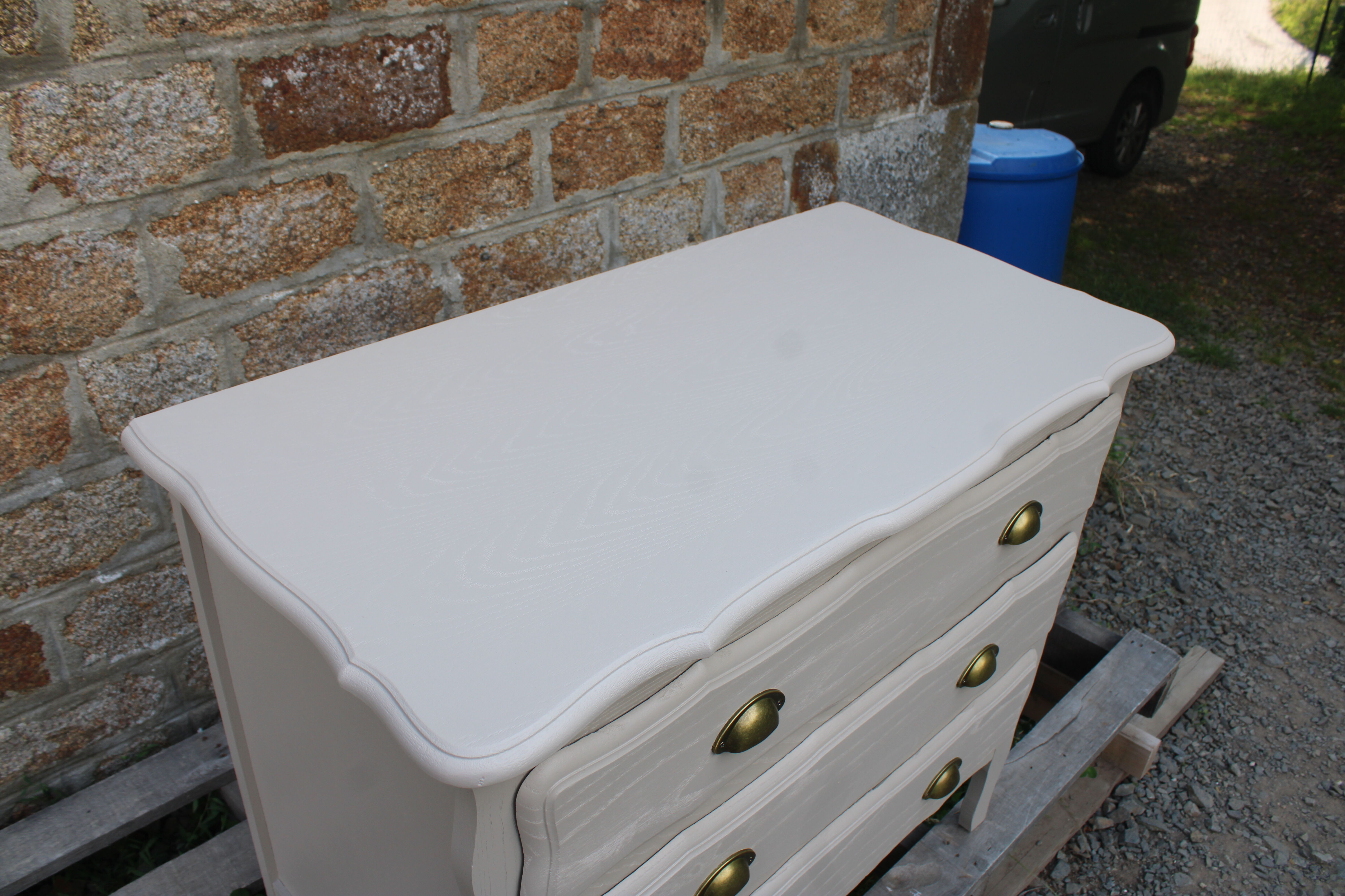 Commode vintage rénovée Greige Galuchat – Style campagne chic