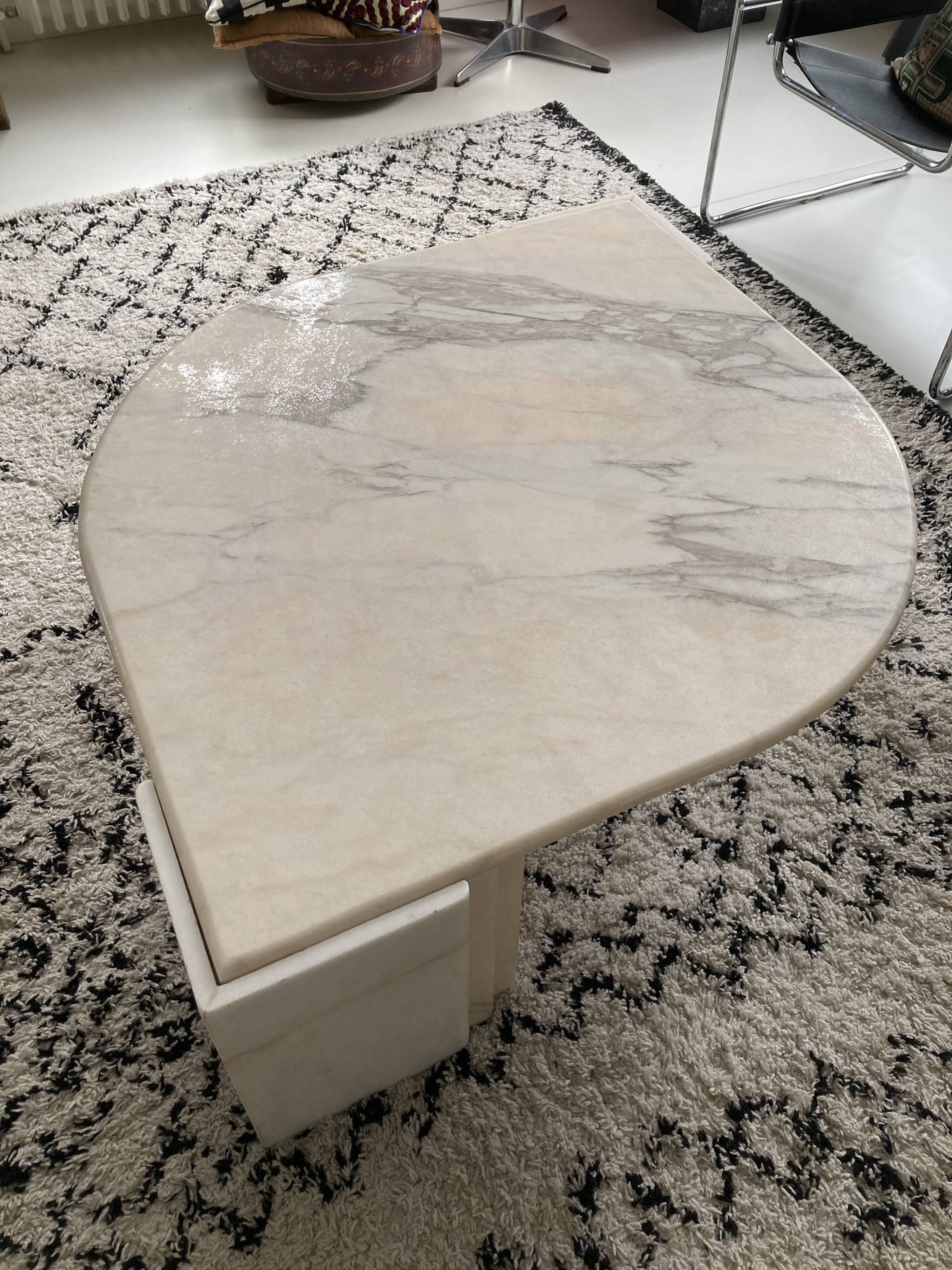 Vintage eye coffee table in 70s marble