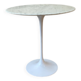 Calacatta Oval Side Table KNOLL