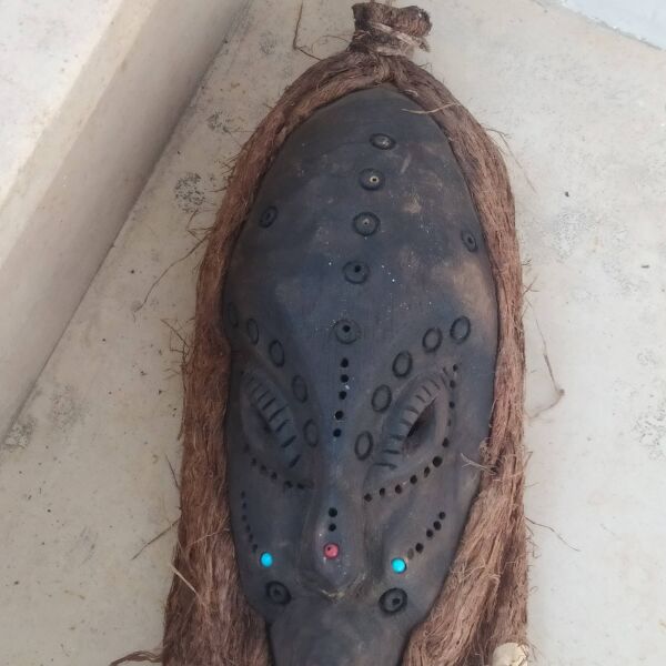 masque heaume de Nouvelle Guinée