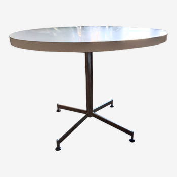 White round kitchen table