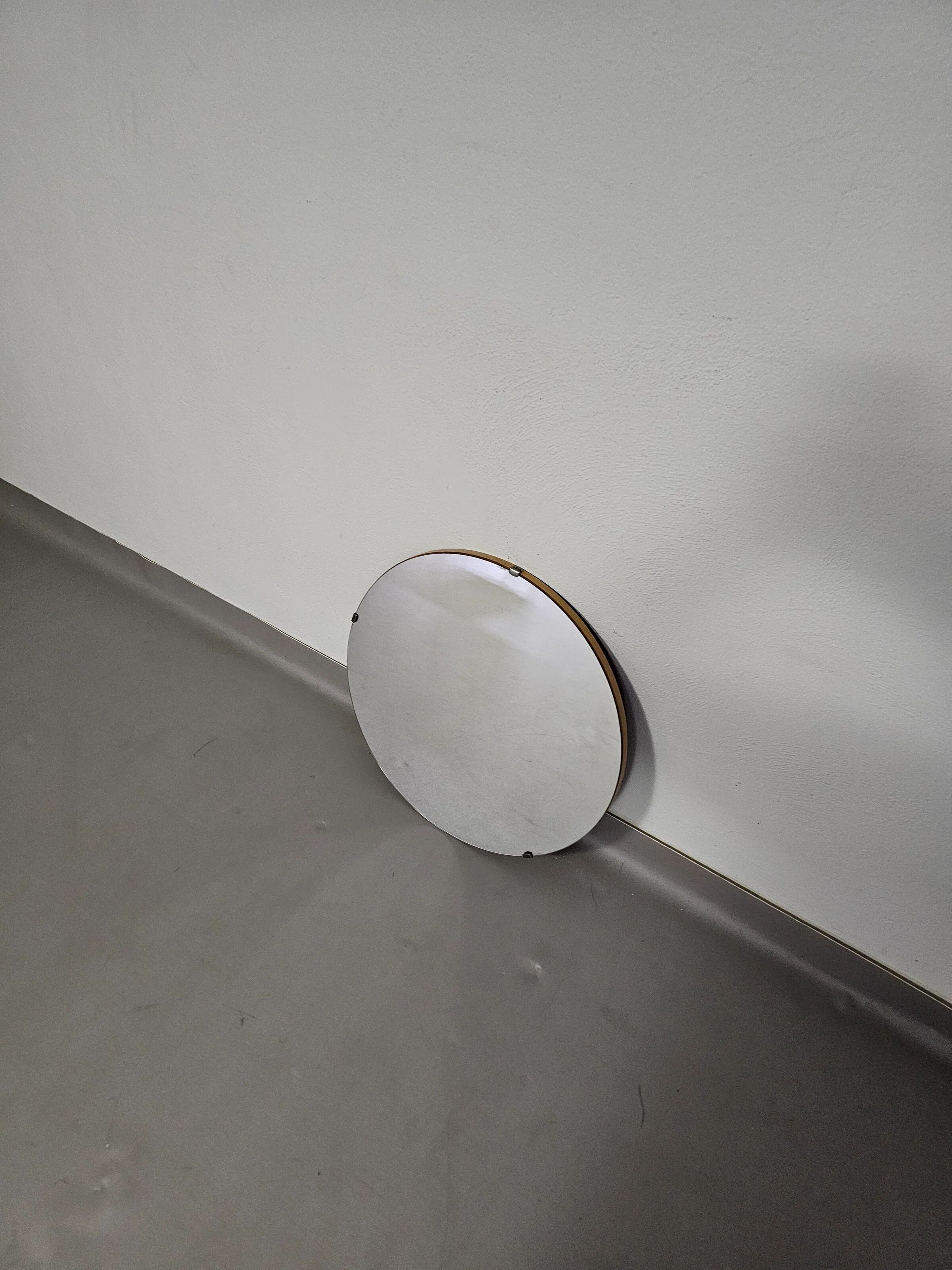 Miroir rond du milieu du siècle des années 1960