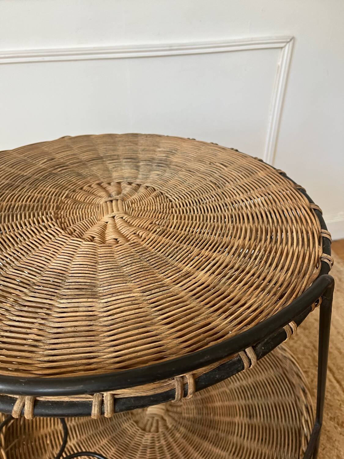 Airborne wicker and metal rolling trolley