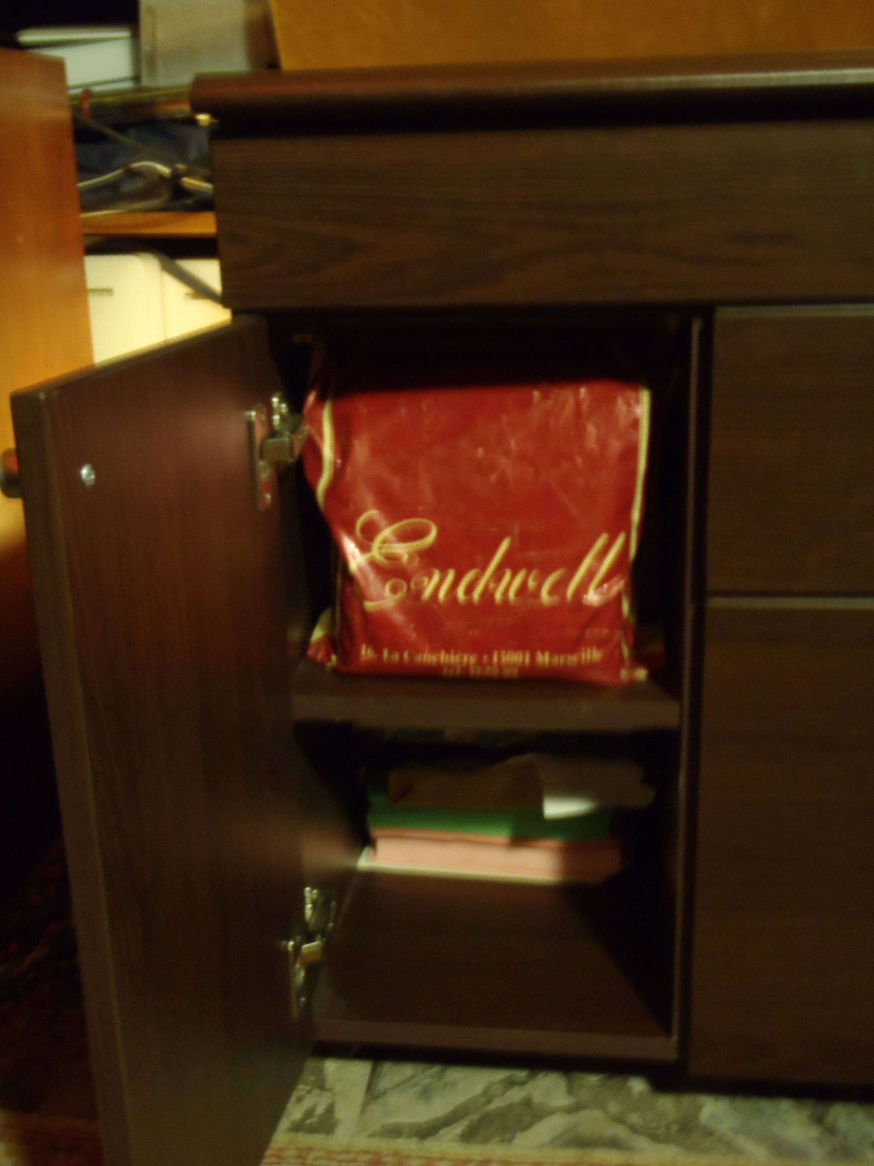 Office furniture; (buronomic; French manufacturer); in very good condition