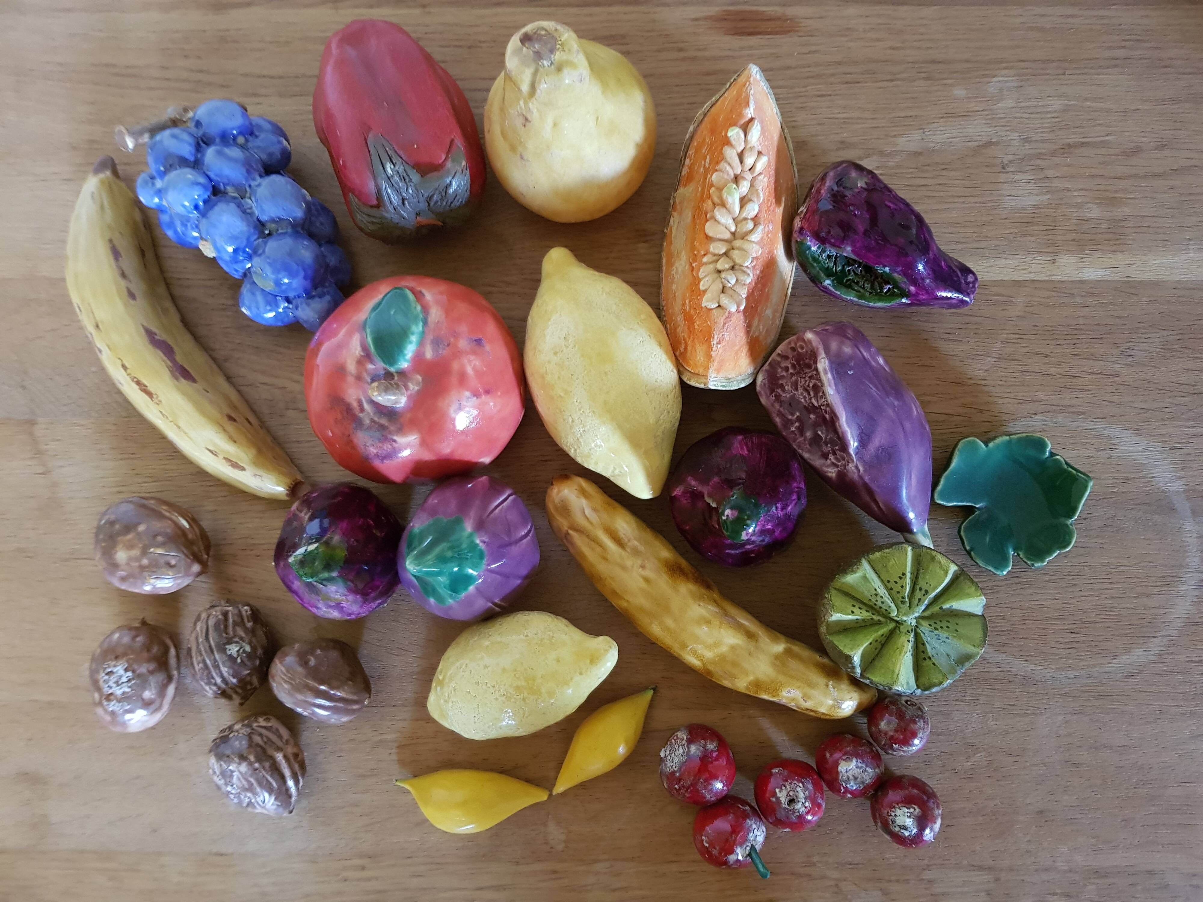Vintage slurry ceramic fruit lot