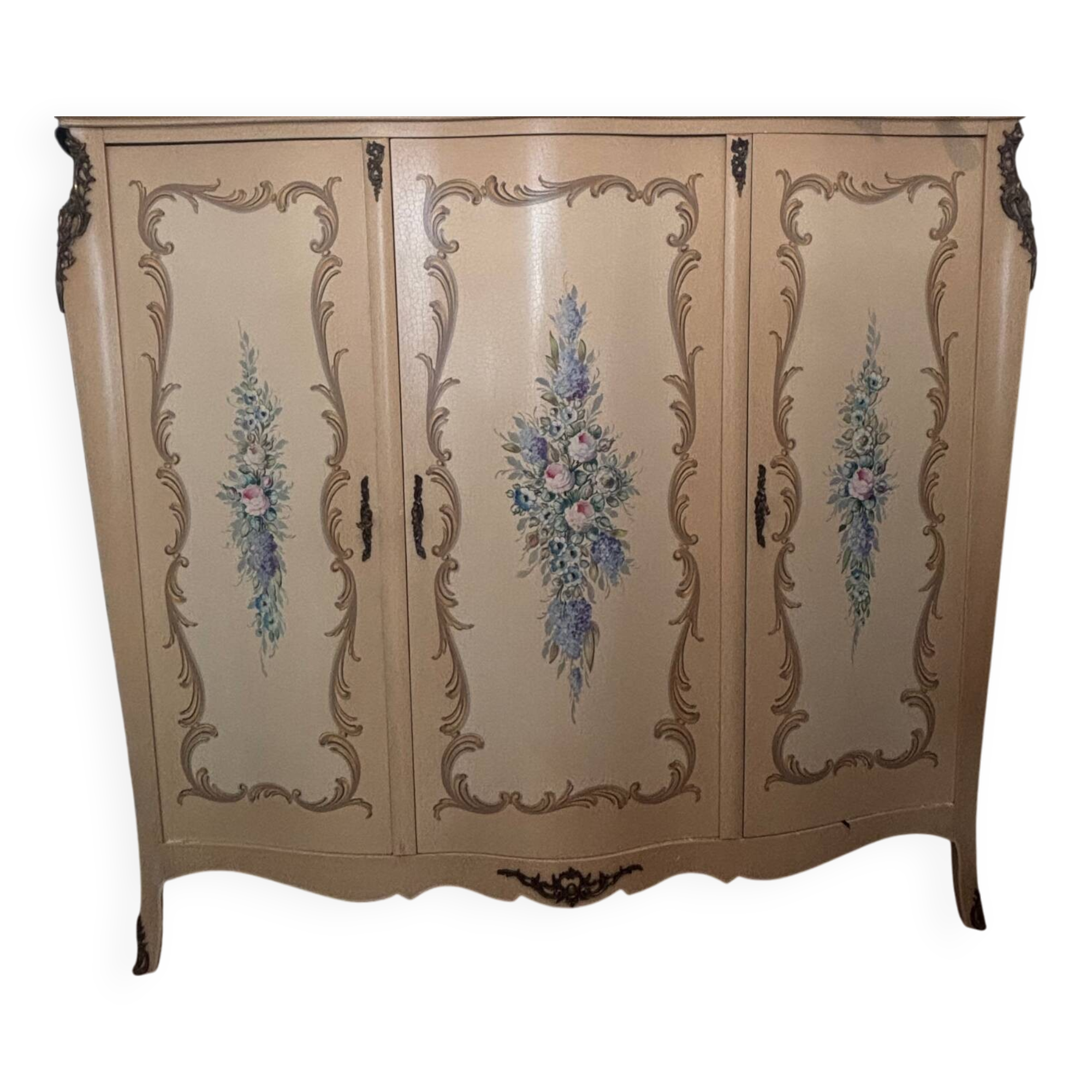 Vintage wardrobe / dressing room