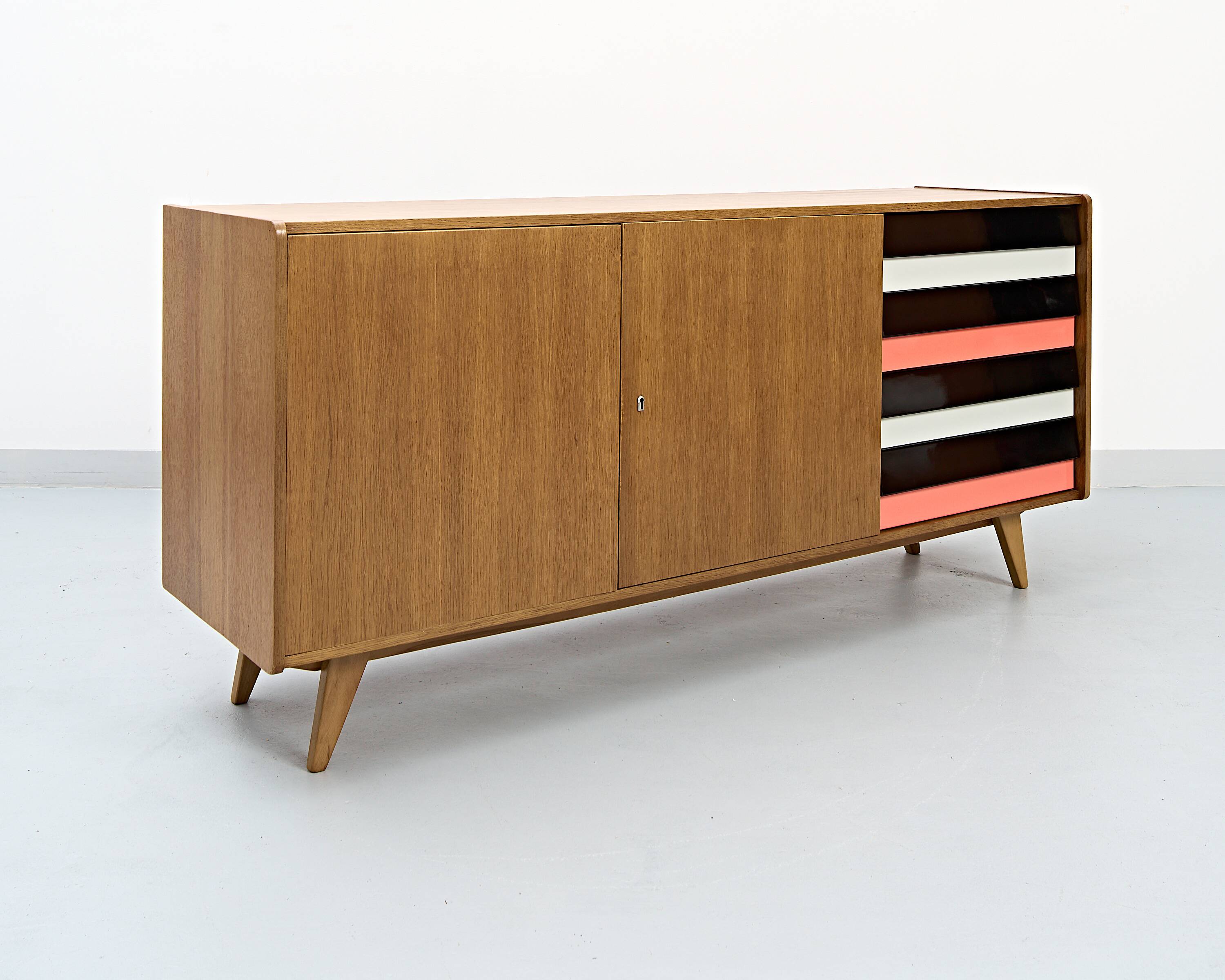 Model U-460 Sideboard in Oak by Jiří Jiroutek for Interier Praha, 1965