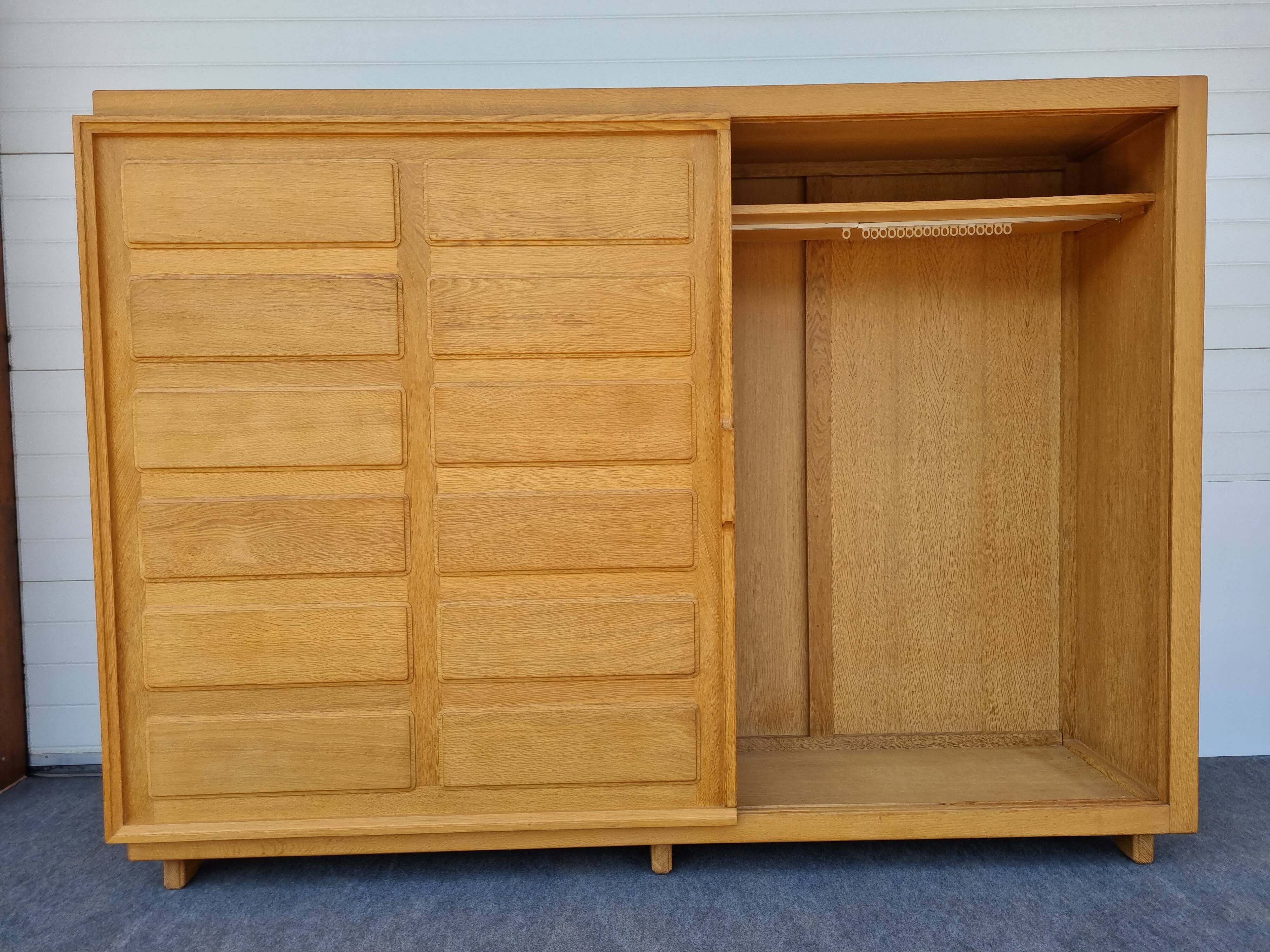 Wardrobe by Guillerme et Chambron, edition Votre Maison