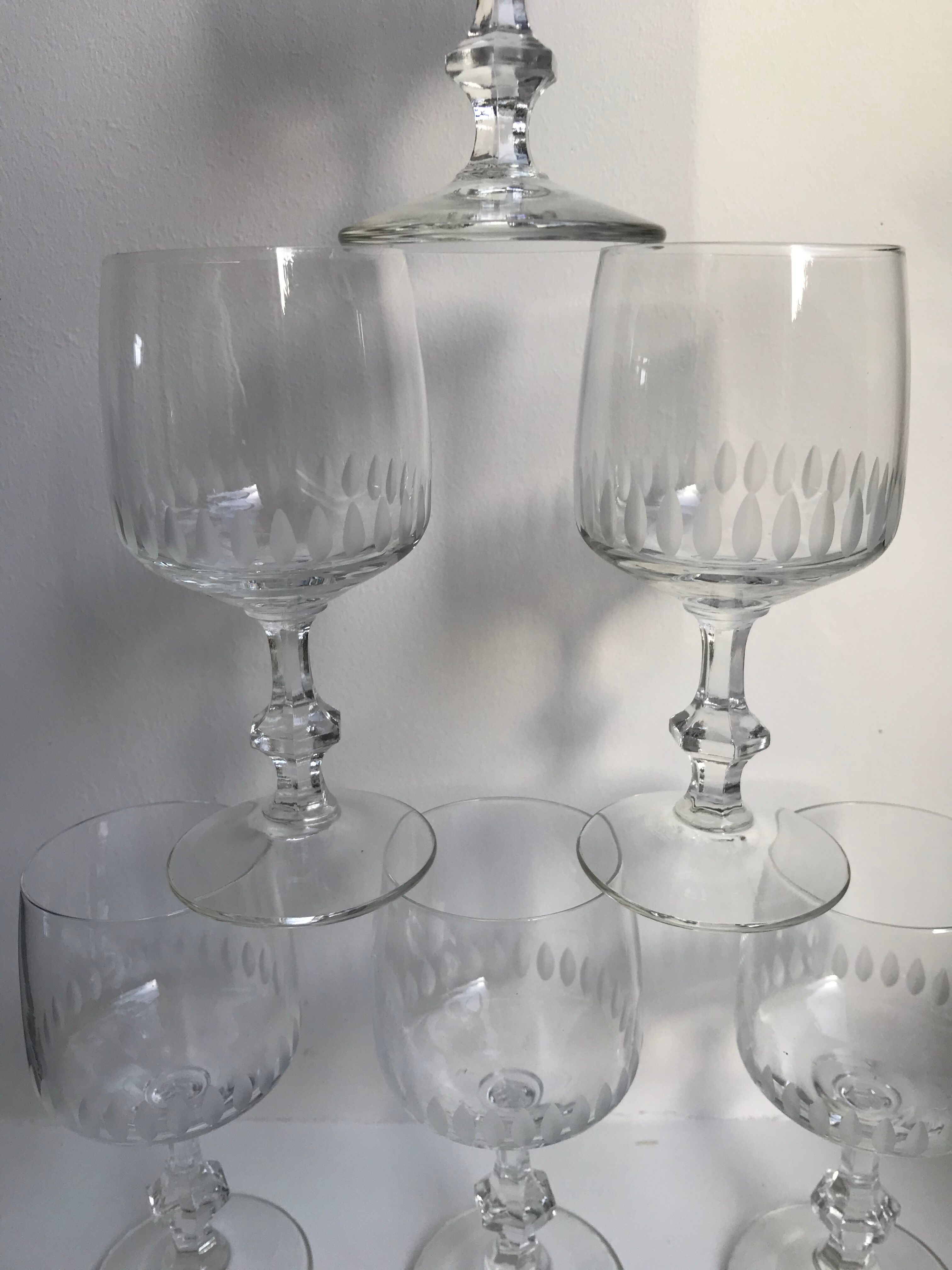 Set of 6 small crystal wine glasses engraved 30-40s