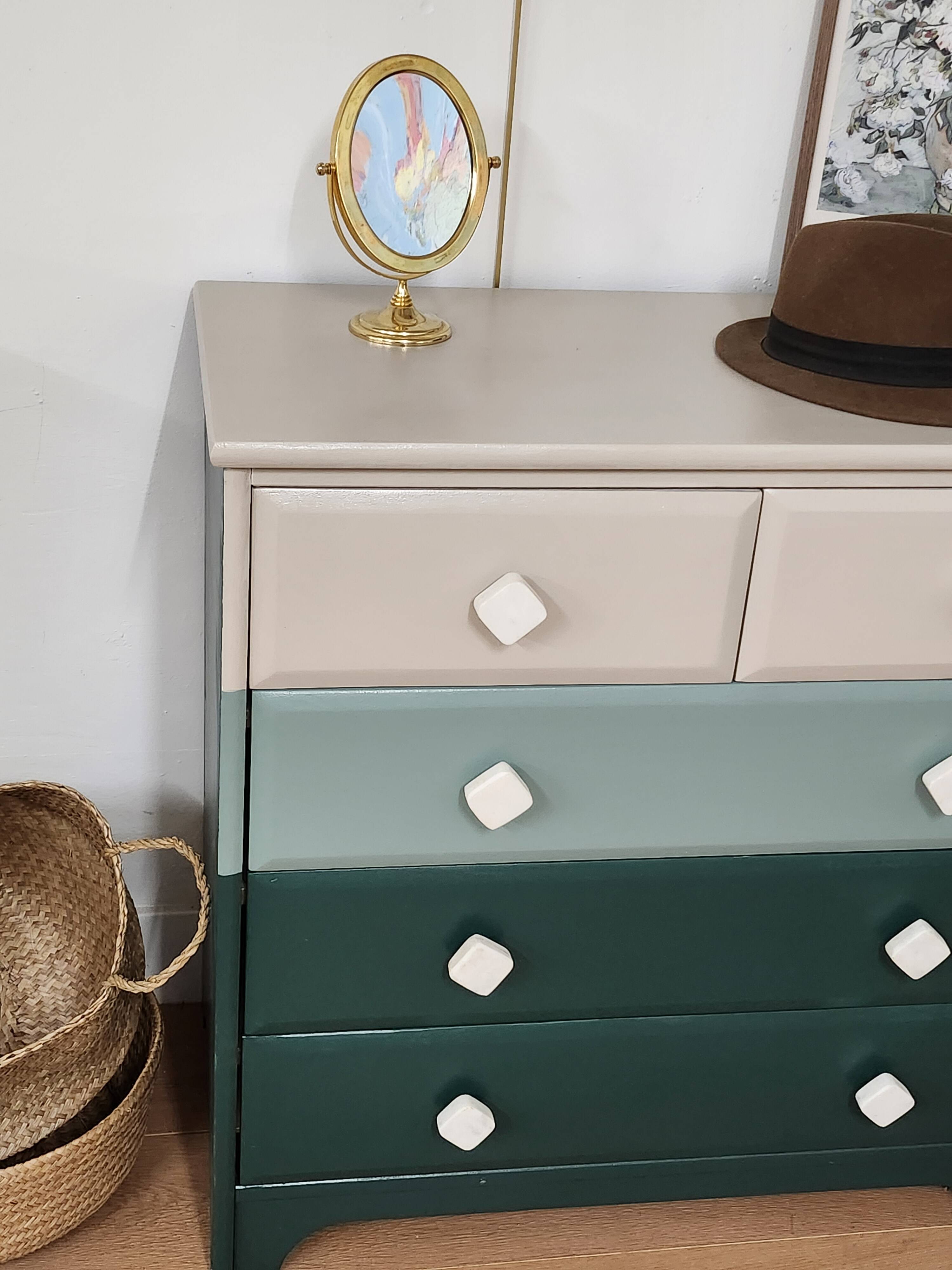 Spring commode 3 colours