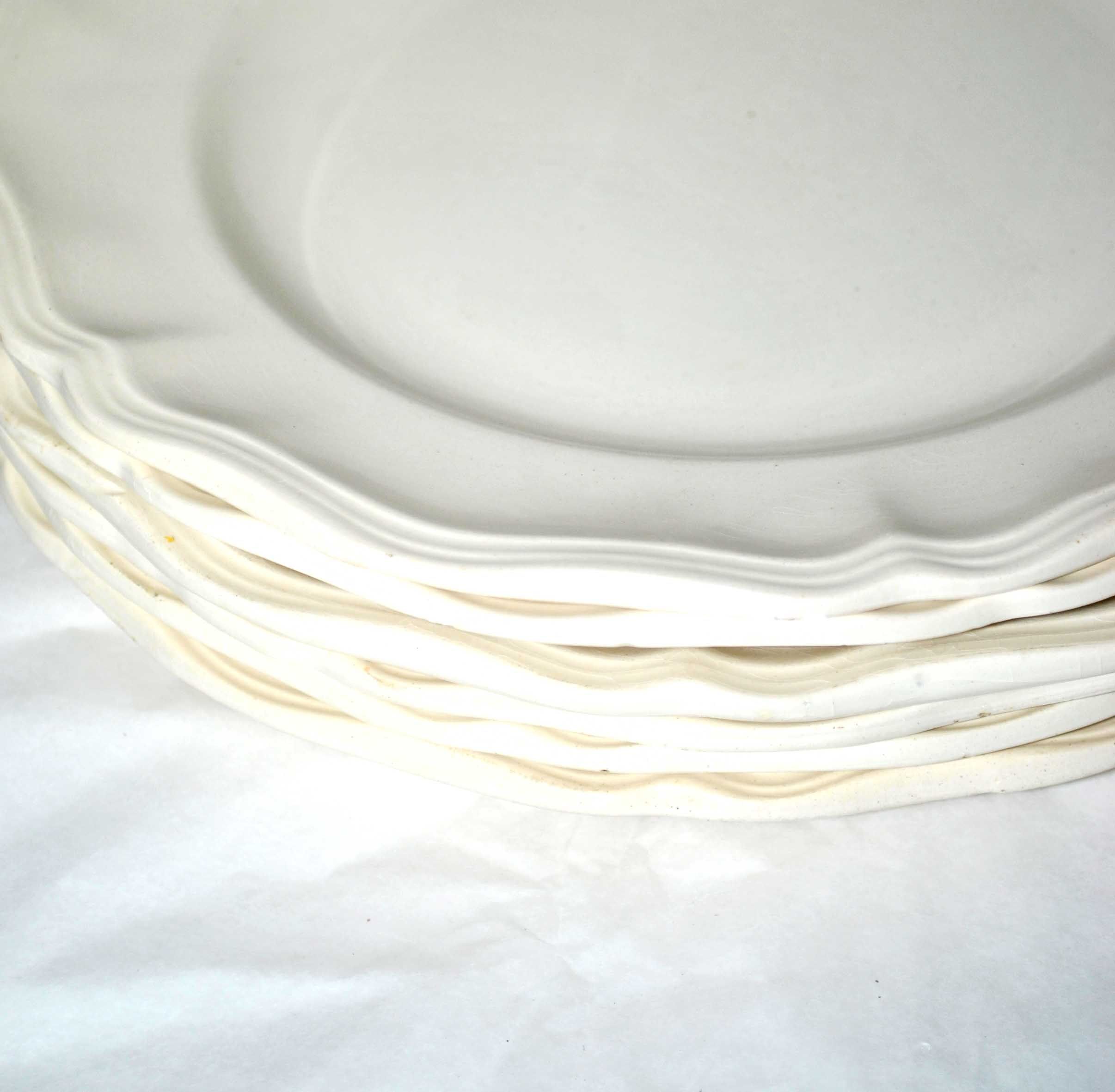 Series of 6 old plates in opaque earthenware of SARREGUEMINES Earth of iron cream 24.5cm