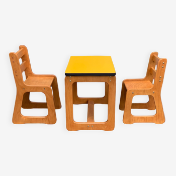 Bureau et chaises traîneau enfants en bois et formica 1970