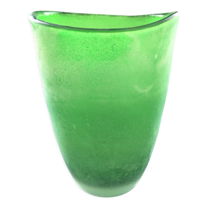 Vase vert en pâte de verre