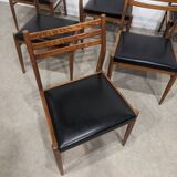 Suite de six élégantes chaises scandinaves