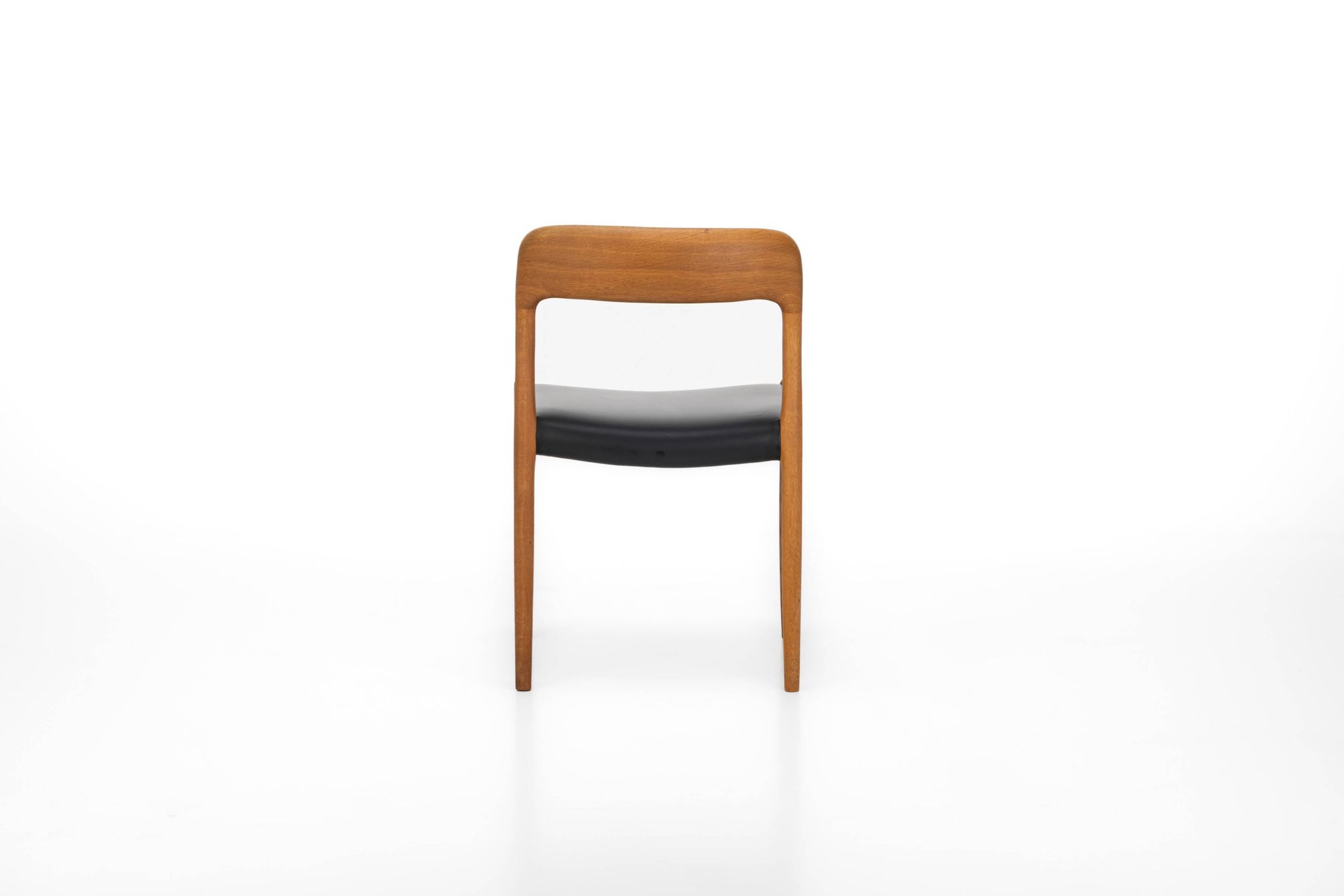 Set of 6 dining chairs by Niels O. Møller, Model 75