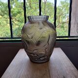 Art deco vase in pressed molded smoked glass signed Pierre d'Avesn