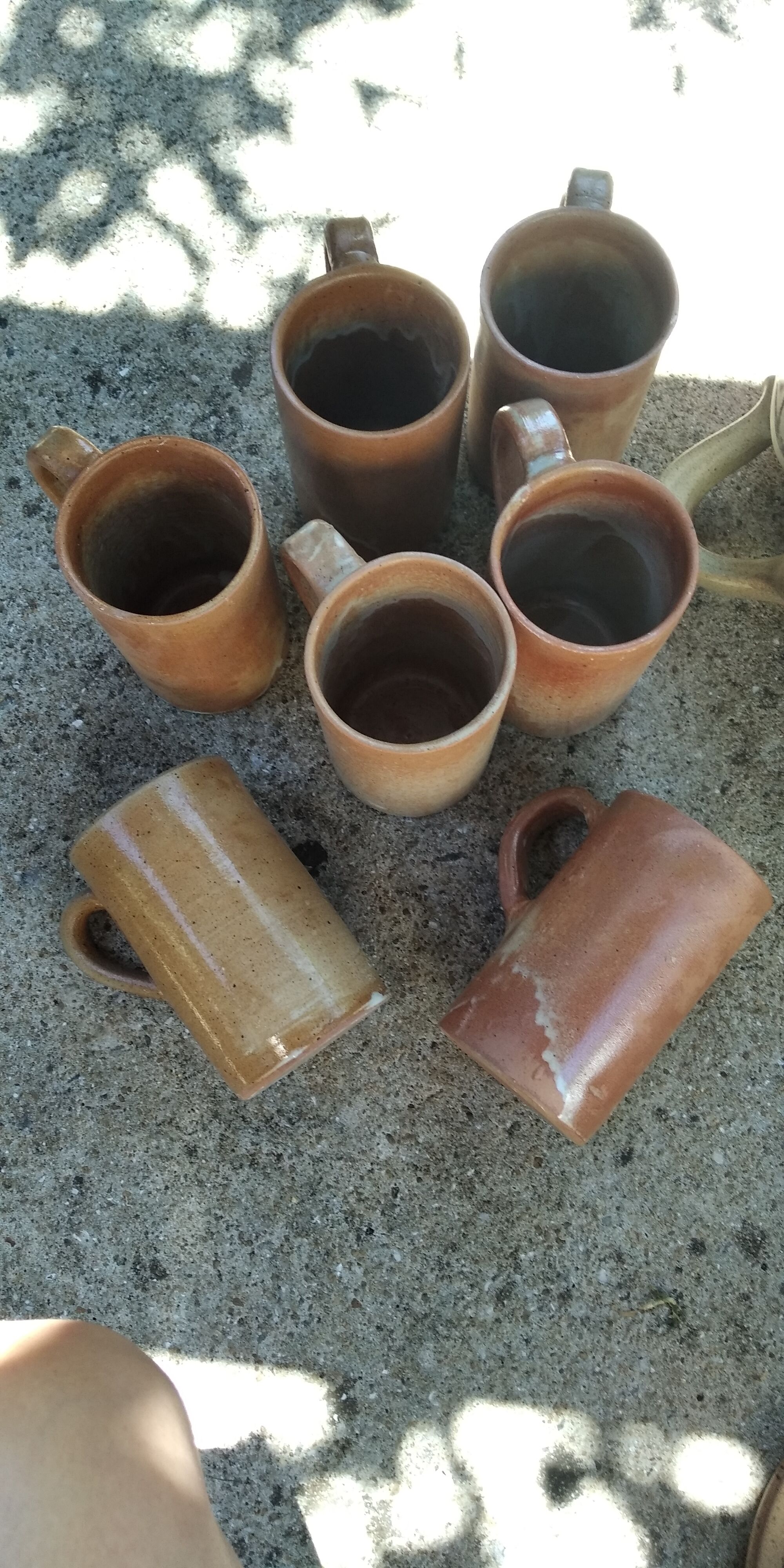 Mug in enamelled stoneware