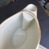 Lean fat gravy boat