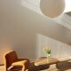 Table basse forme libre en bois massif