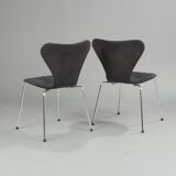 Set of 8 chairs model 3107 by Arne Jacobsen