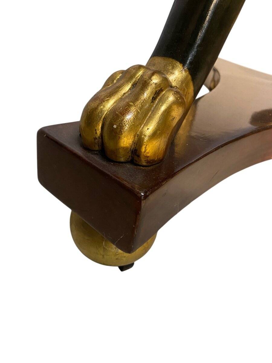 Grand guéridon aux corbins d’époque Empire