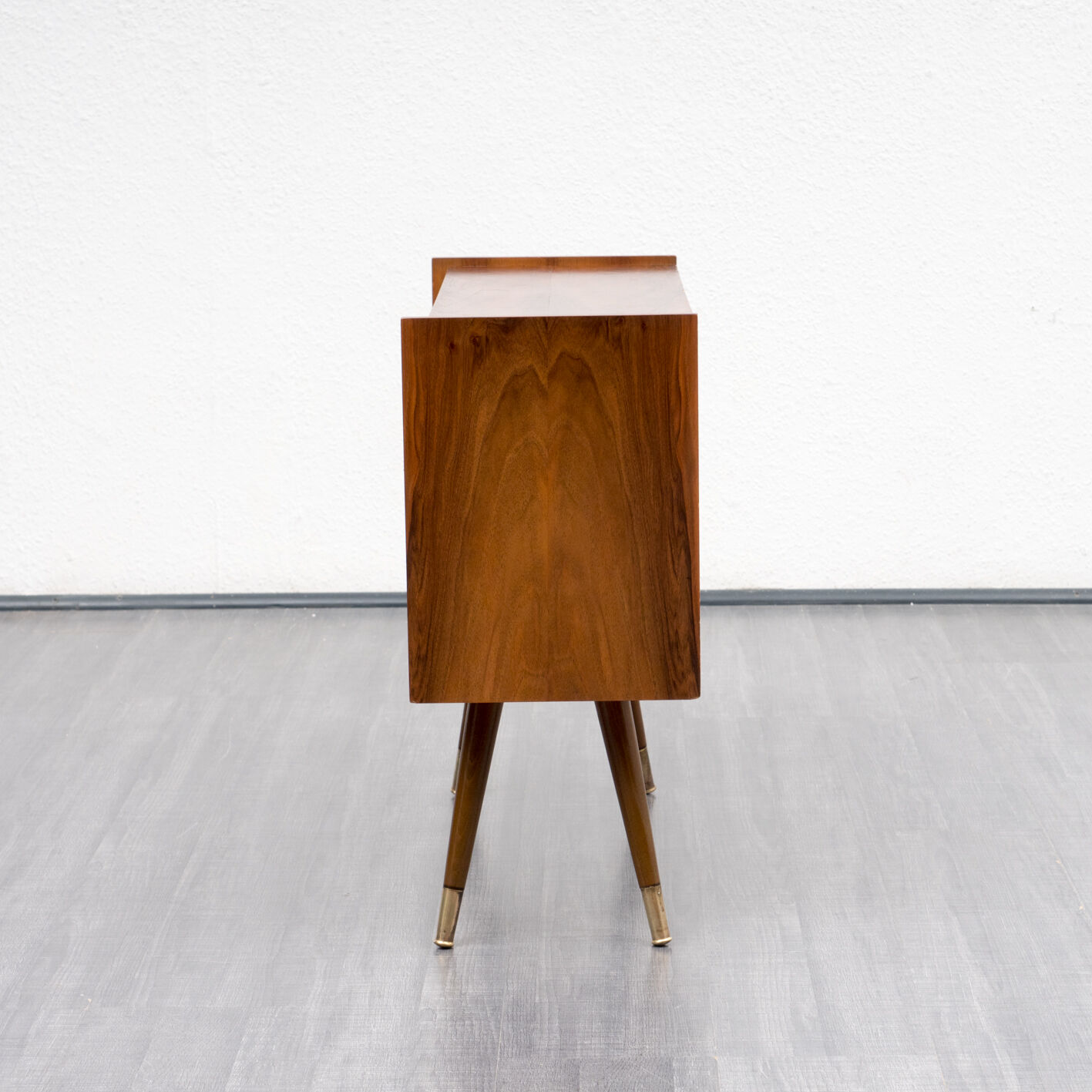 Buffet années 50, bois de noyer