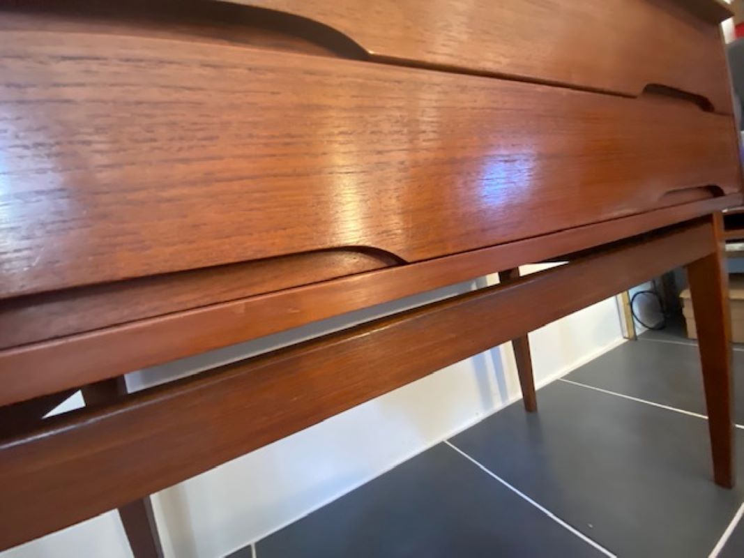Scandinavian in vintage Danish teak from the 60s