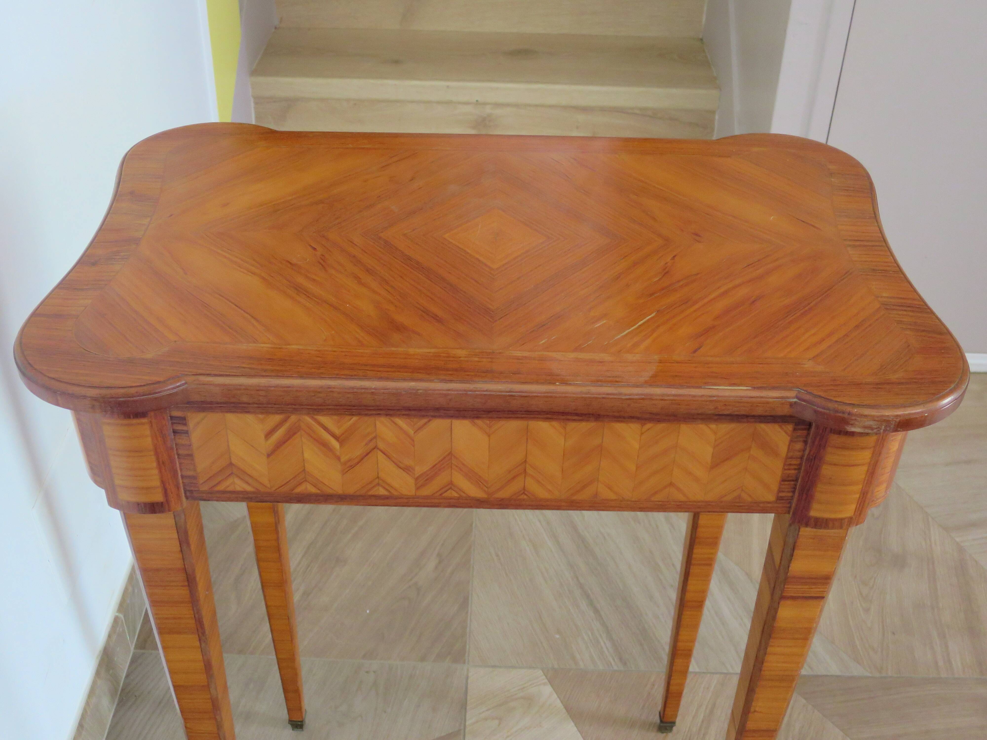 Console Louis XVI-Table d'appoint-Marqueterie-pieds sabots-années 80-Tiroir