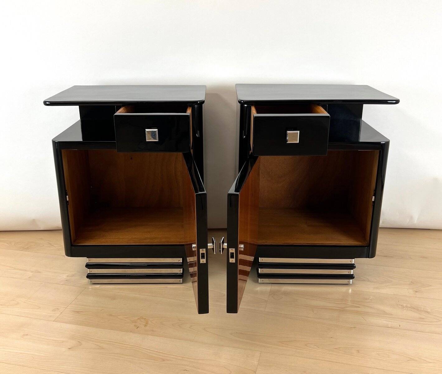 Art Deco Bedside Cabinets in Black Lacquer & Chrome, France, 1930, Set of 2