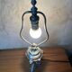 Lampe en métal argenté