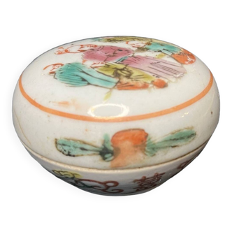 China, small porcelain candy box with 20th century characters