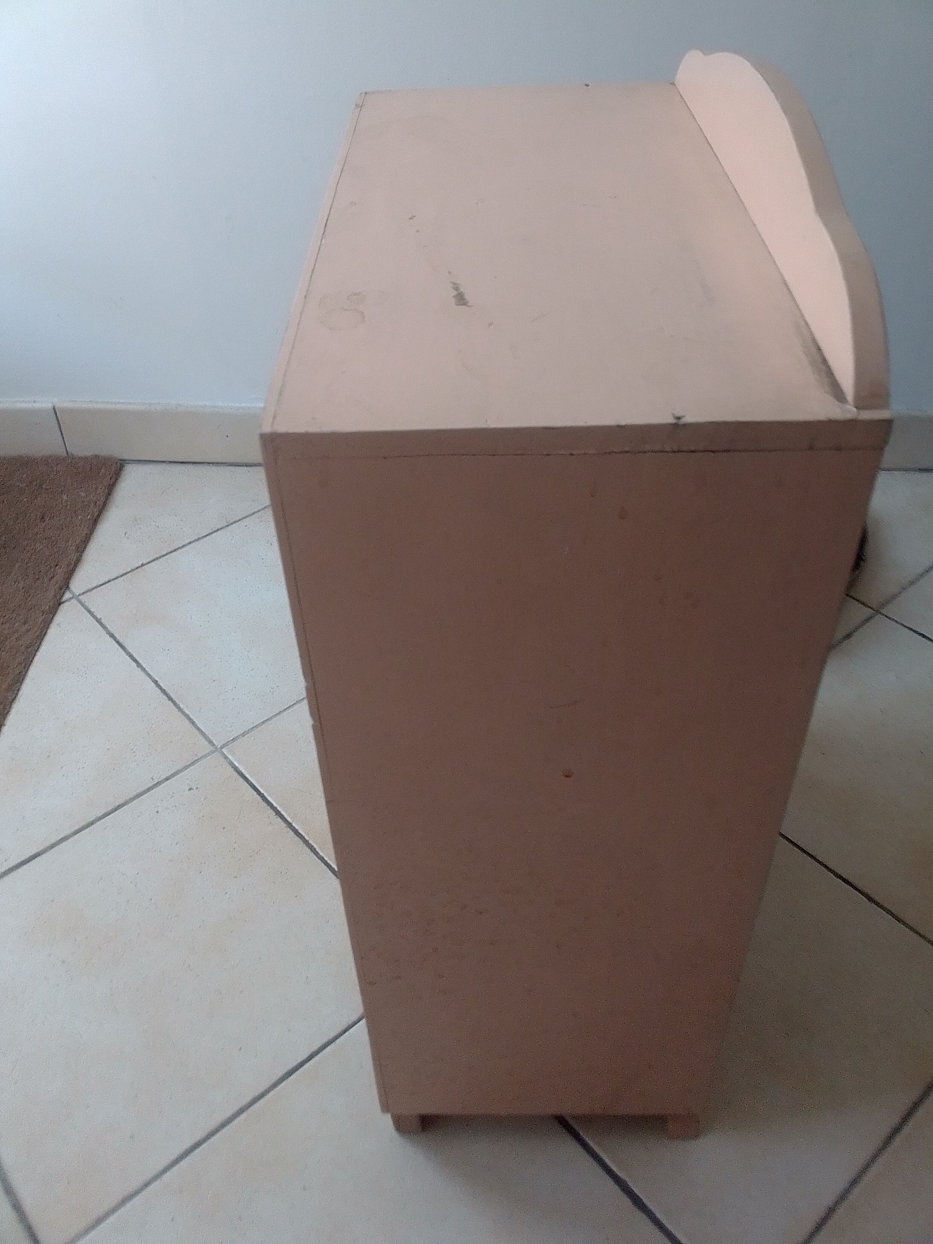 Painted wooden stern cabinet