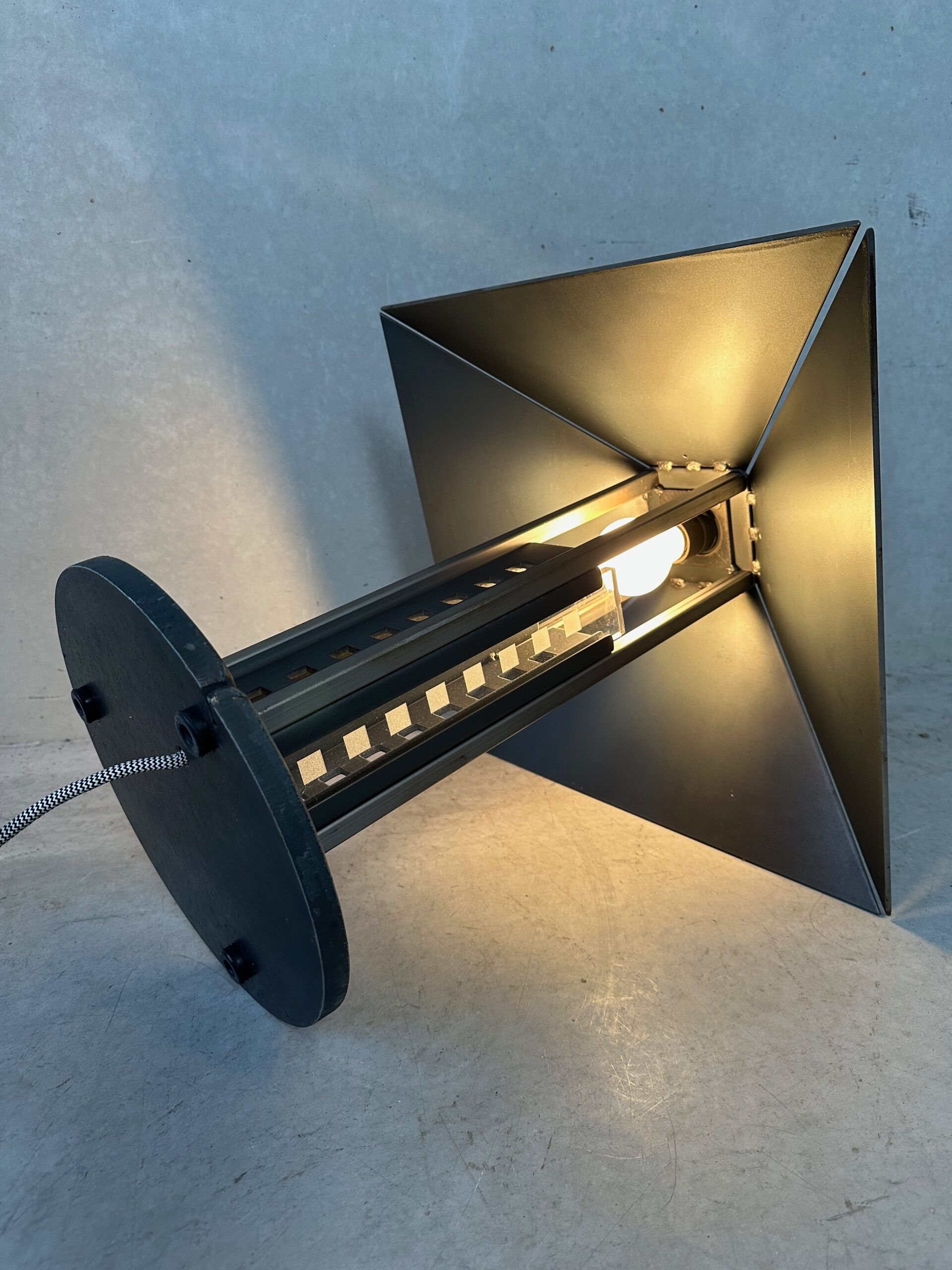 Steel design table lamp