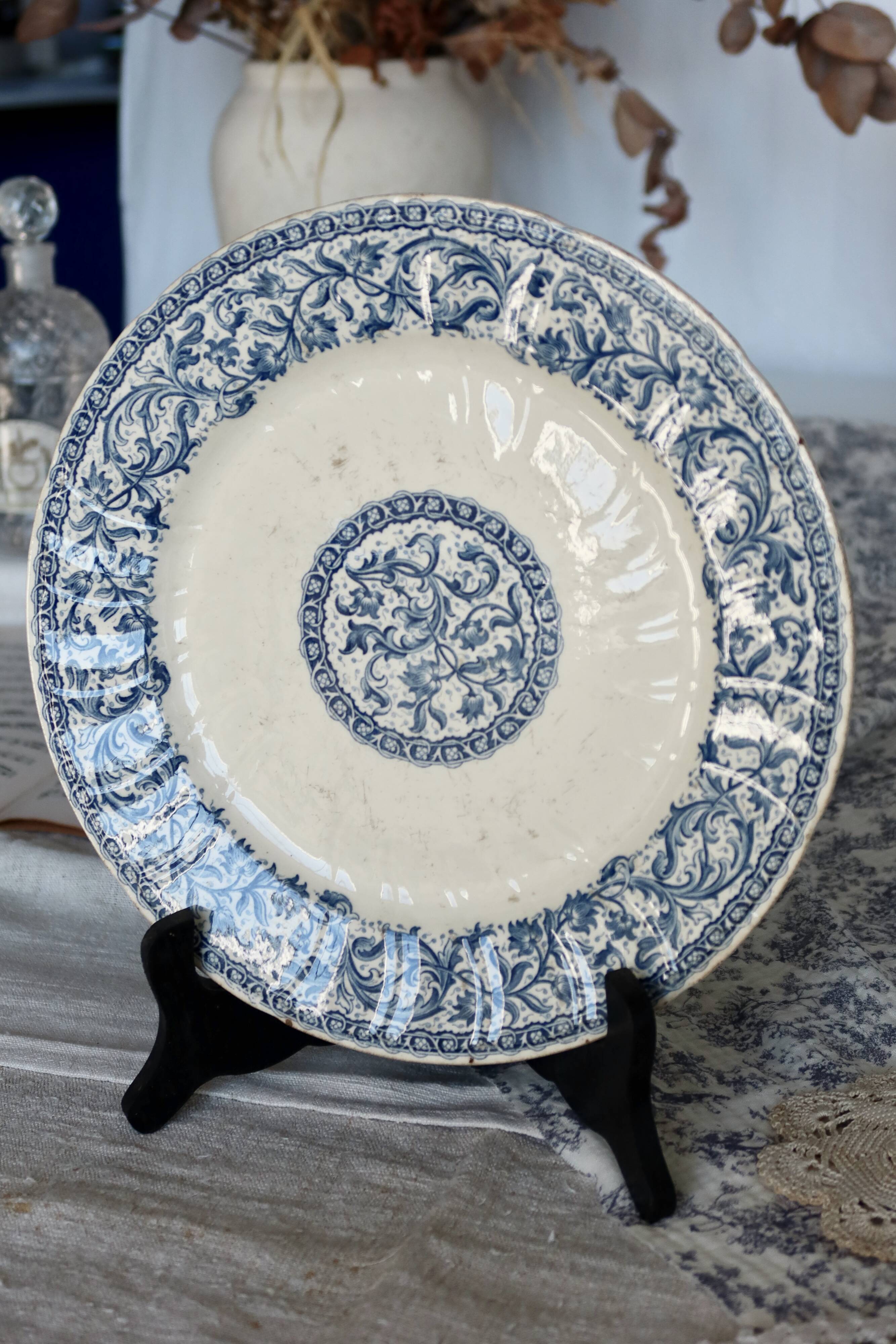 Antique dinner plates - Gien circa 1890 - Rouen blue garland pattern