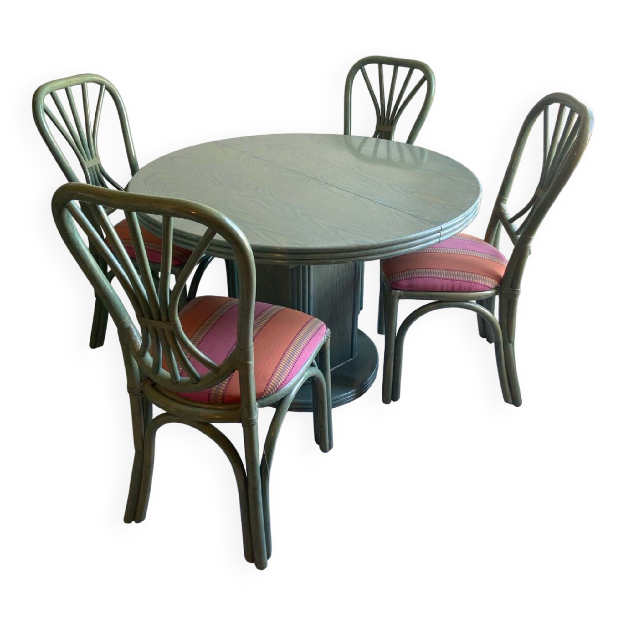 Dining table and 4 rattan chairs