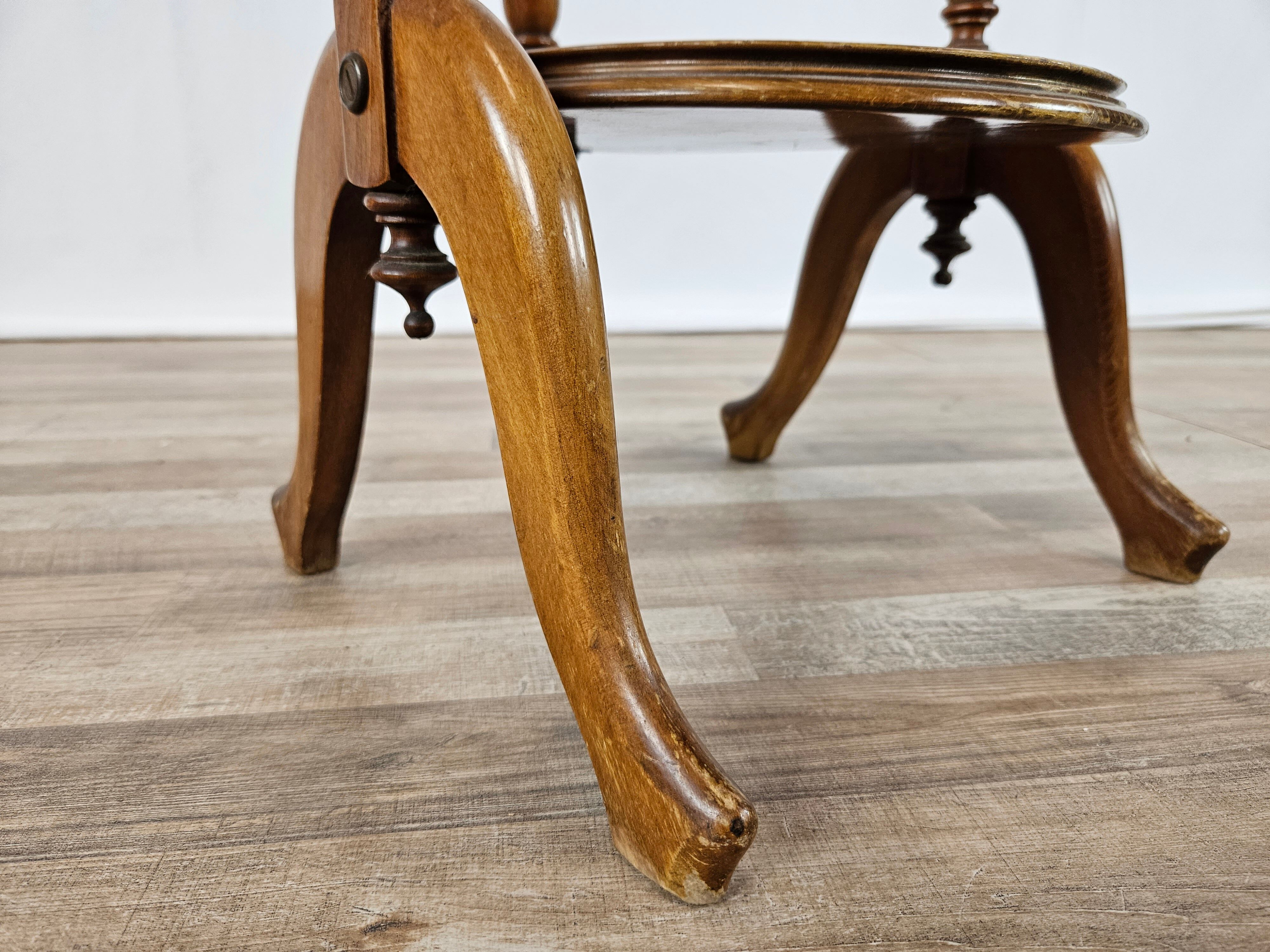 70s coffee table in walnut with closable shelves